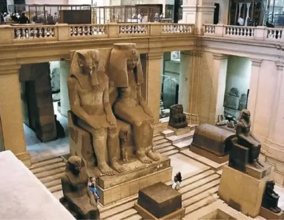 "Top 3 Cairo Day Tours: Giza Pyramids, Egyptian Museum & Khan El Khalili Bazaar"