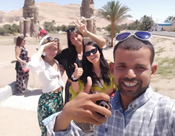 “1 Luxor Day Tour: Explore East & West Bank Temples”